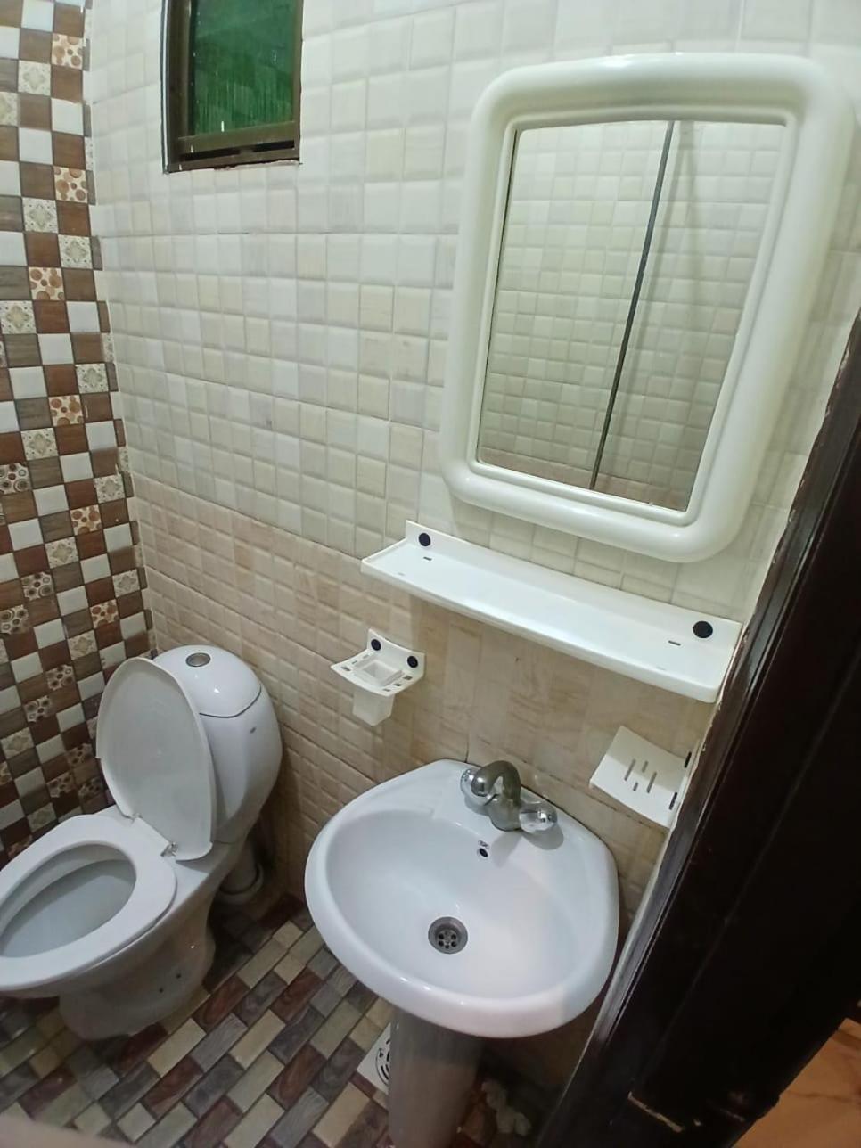 Goho Rooms Badar Карачі Екстер'єр фото